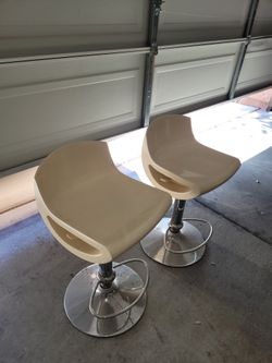 Adjustable Bar Seats