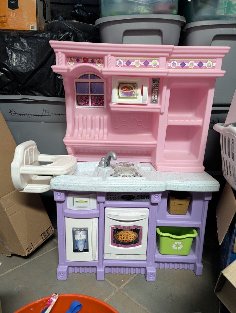 Step 2 Kitchen Little Baker's Kitchen