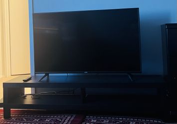 Vizio Tv & Table