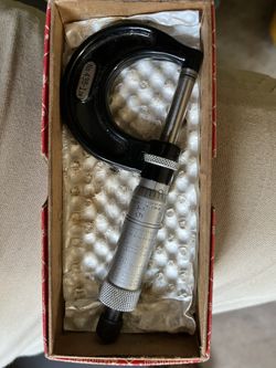 Starrett  Micrometer