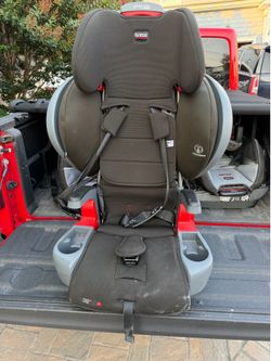 Britax Grow With You ClickTight Plus Car Seat - Expires 8/2029