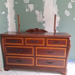 Bedroom Dresser And Mirror 