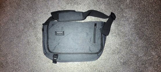 Swiss Gear VSC-83 Messenger Bag