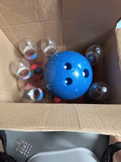 Little Tikes 6 Pin Bowling Game