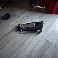 Floor jack