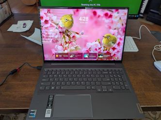 Lenovo Slim 7 Laptop - i7-12700H 32GB RAM 1TB SSD
