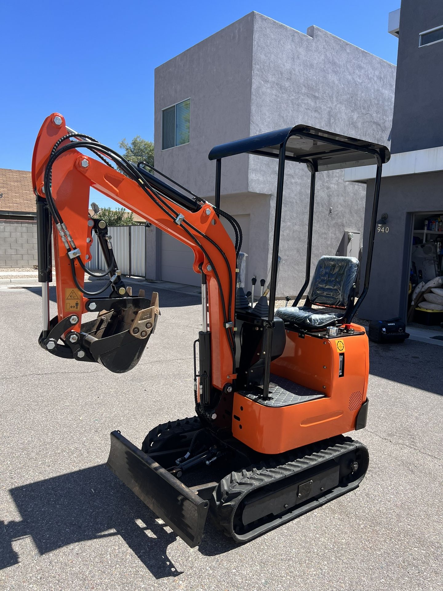 Brand New Bull 10 Excavator 1 Ton Skid Loader