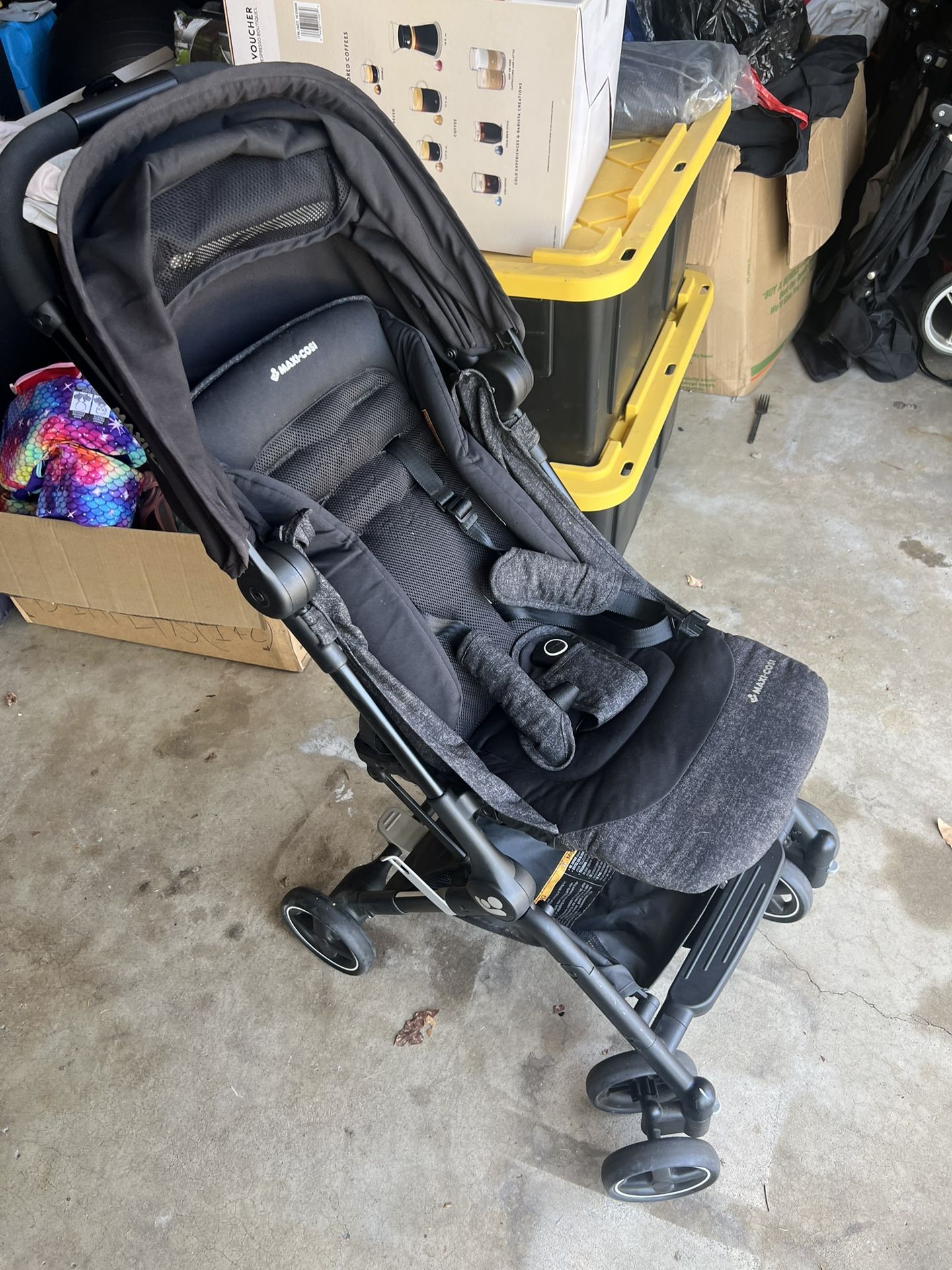Maxi- Cosi: Compact stroller