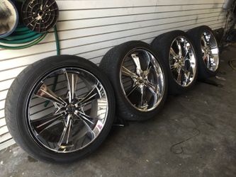 24inch rims up for grabs 2000