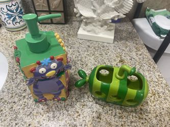 Kids Soap Dispensers And Toothbrush Holder