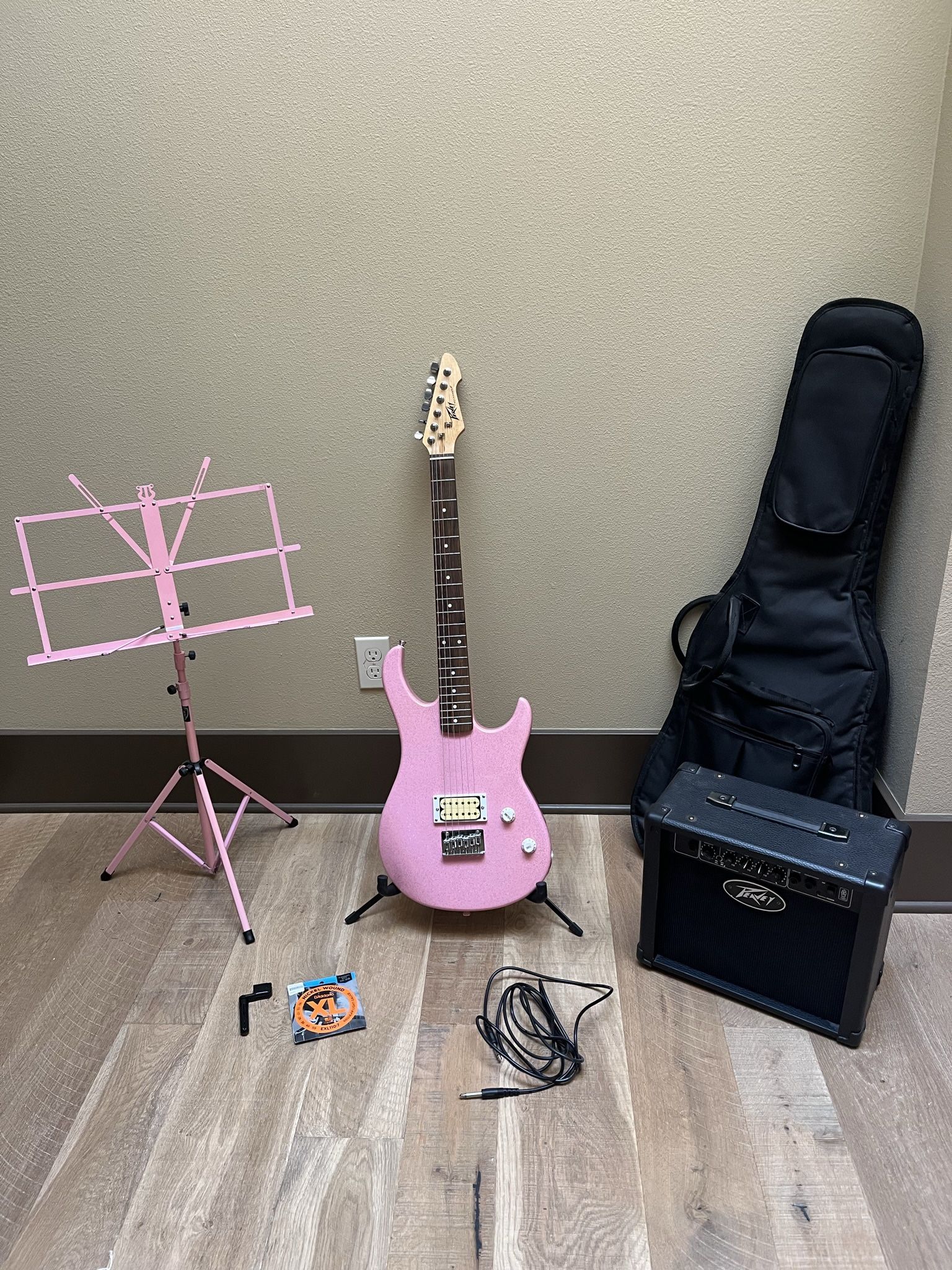 Peavey Rockmaster Electric Guitar Pink, Guitar Bag, Guitar Stand, Guitar Cable