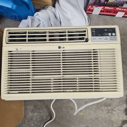 Lg Medium Room Window AC