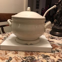 Ceramic  Tureen /Sopera de cerámica Princess House 