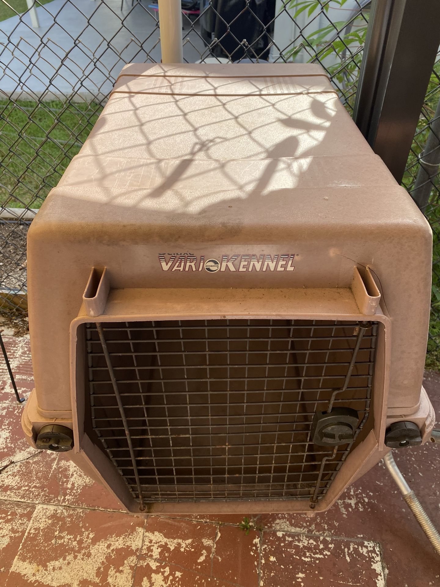Vari Dog Kennel