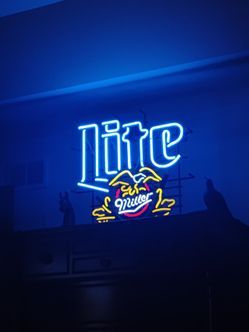 Miller lite neon sign