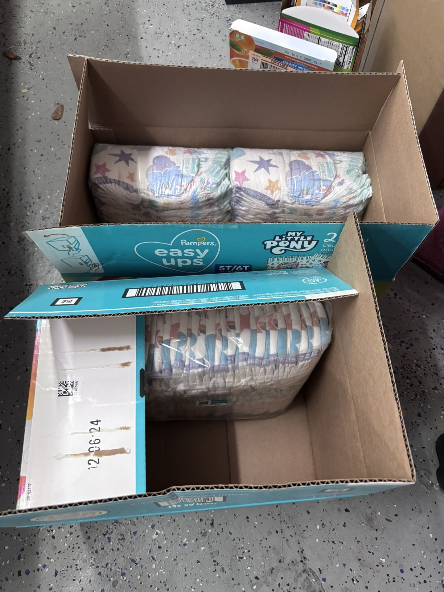 Pampers Easy Ups Diapers Sz 5T/6T New 42 Sealed