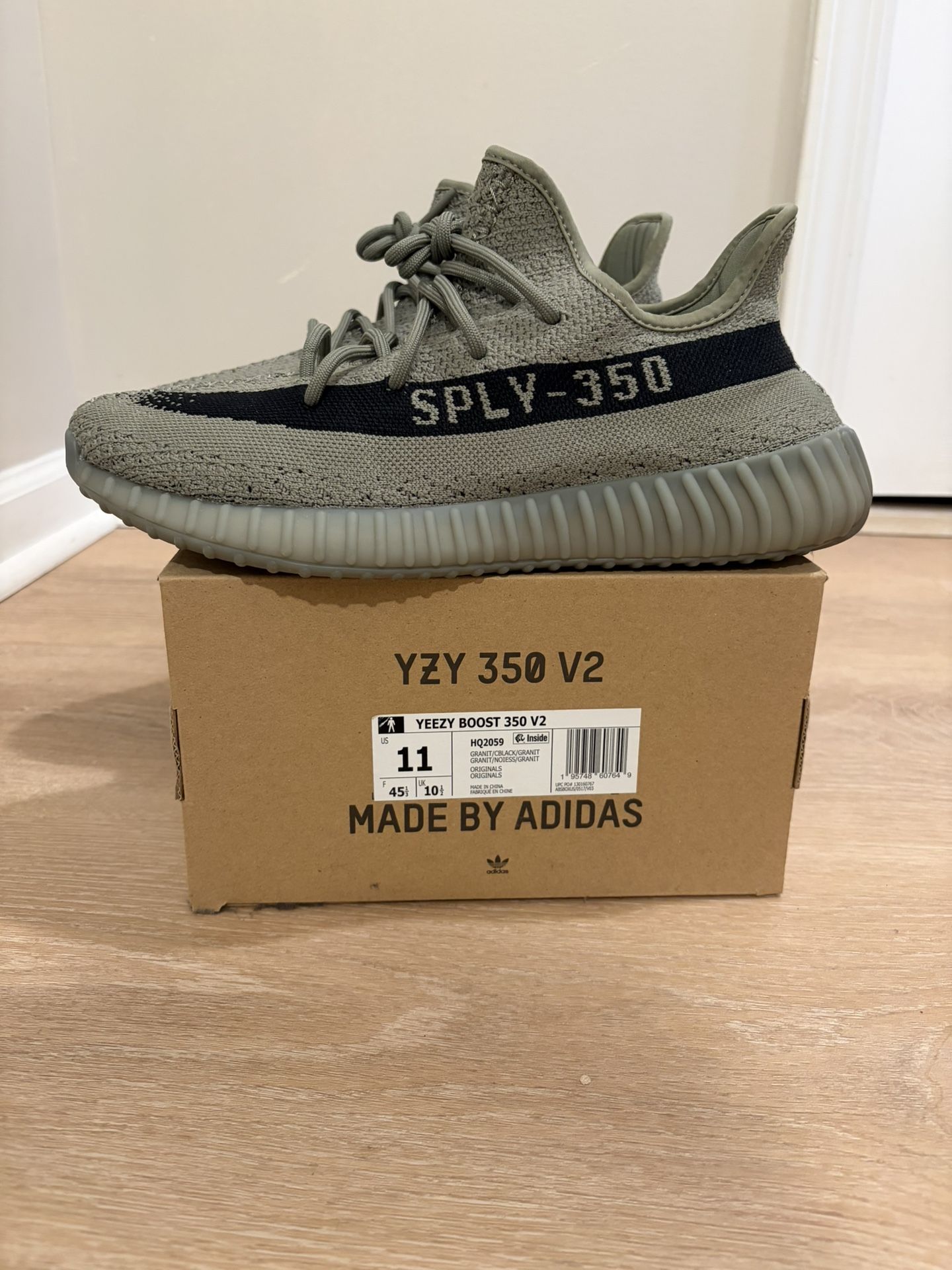 Yeezy Boost 350 V2