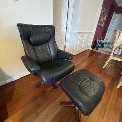 Leather Recliner + Ottoman – Scandinavian Style – Swivel Wood Base