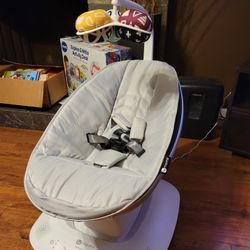 4moms MamaRoo Grey Baby Swing