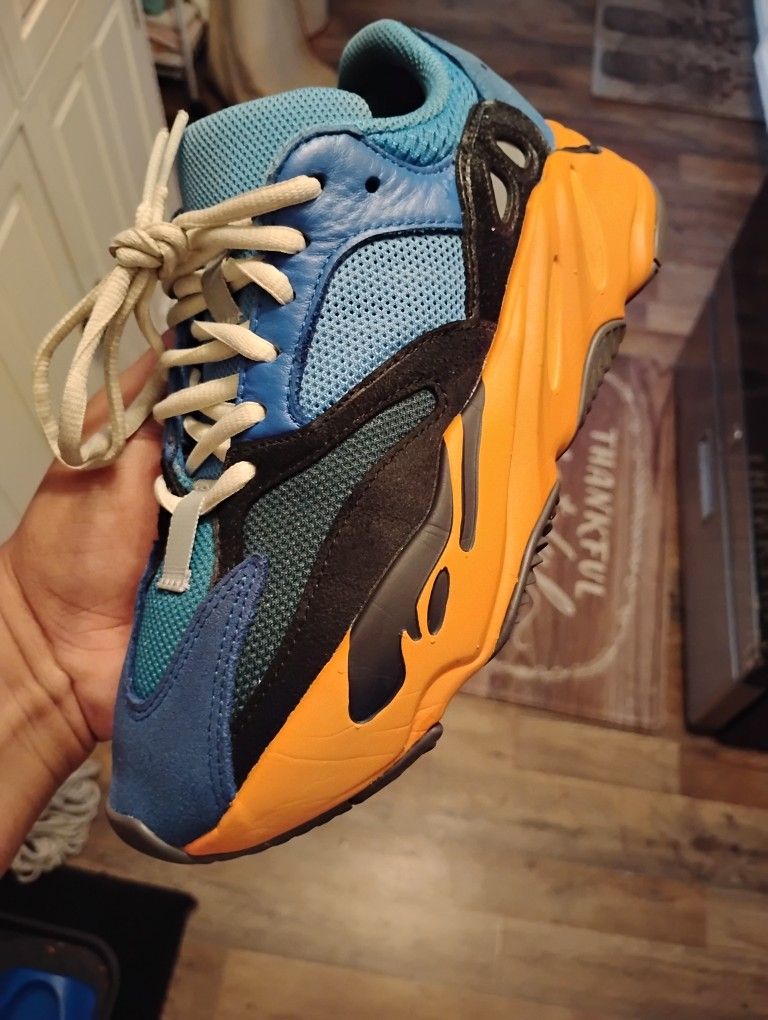 700 SIZE 5 Y