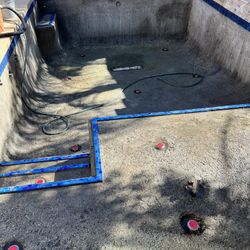 Limpieza Clean Up Pools 