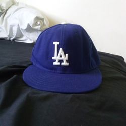 LA DODGERS HAT 