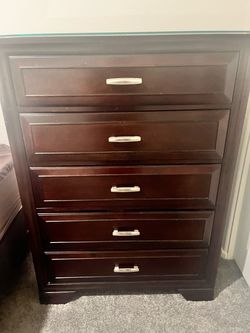 5-Drawer Dark Wood Chest of Drawers