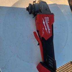 GRAINDER MILWAUKEE FUEL DE 18V 