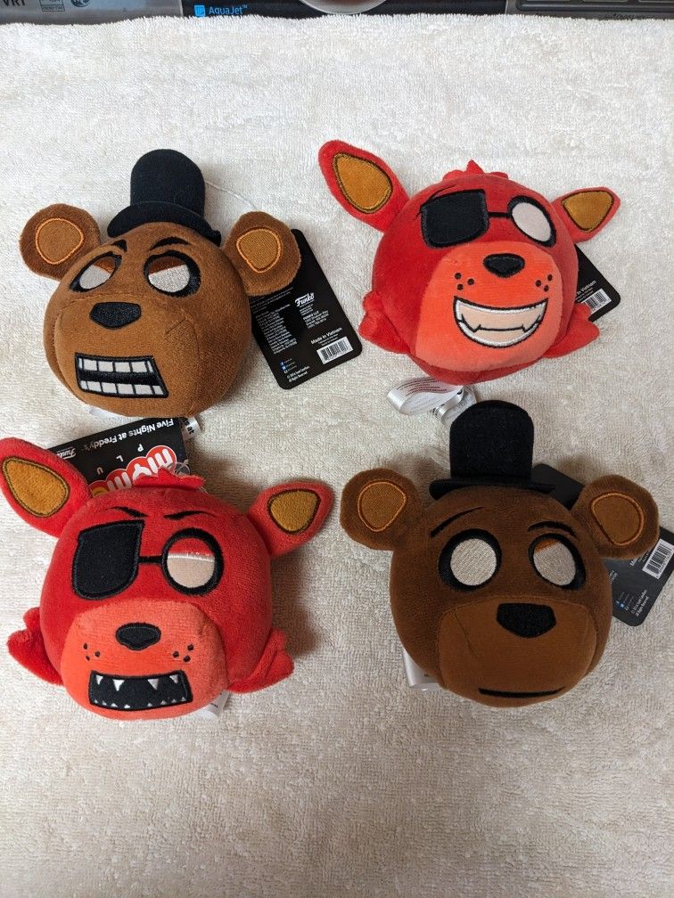 4 - 5 Nights At Freddy's Plushies