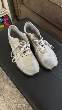 Women’s size 10 Reebok’s