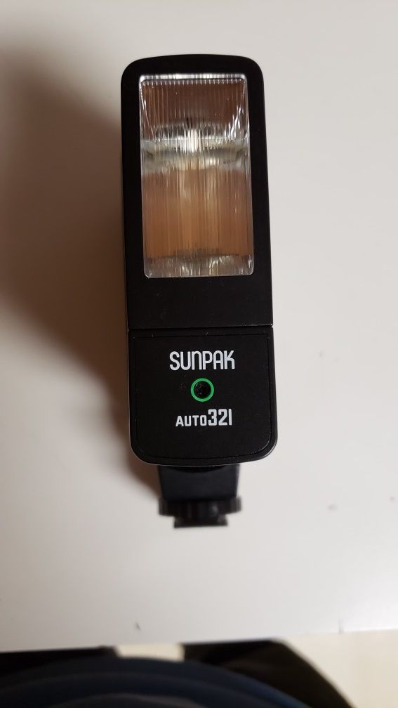 Sunpak Auto321 Vintage Flash