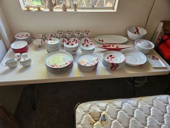 Mikasa Pure Red Porcelain set
