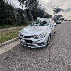 Beautiful 2016 Chevy Cruze LT 