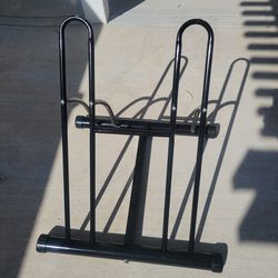 Floor bike stand