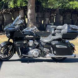 2024 Indian Pursuit Limited (with Powerband Audio)