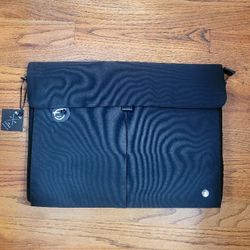 Brand New PKG Annex Messenger Bag

