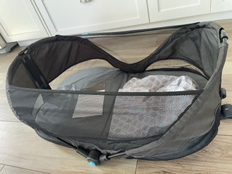 Travel bassinet