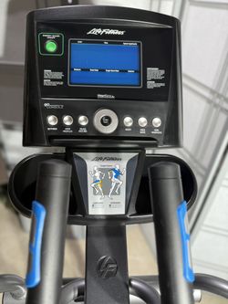 ** Free Delivery Life Fitness E1 Elliptical