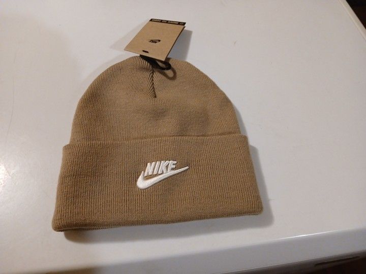 Men's Nike Peak Futura Winter Beanie Khaki White Brand New