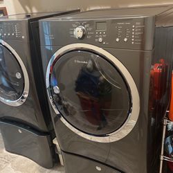 Electrolux Front Load Gas Dryer