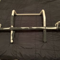 Pull Up Bar