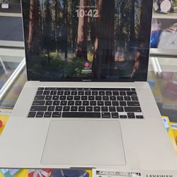 Apple Laptop