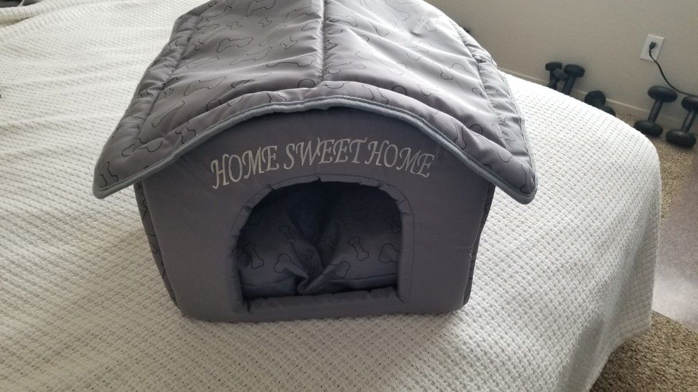 Dog bed (house)