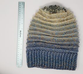 Crochet Slouch Beanie Thumbnail