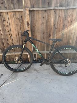 Specialized Mountain Bike with Disc Brakes