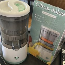 Citrus Juicer 
