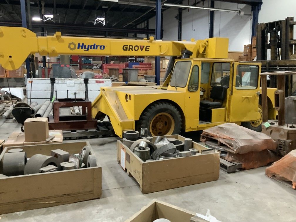Grove Crane - Mobile Crane