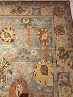 10’X14’ Persian design rug all wool