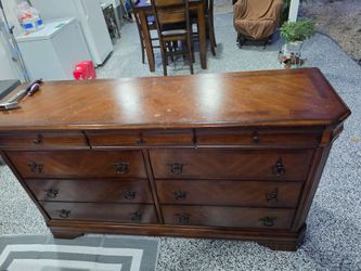 dresser