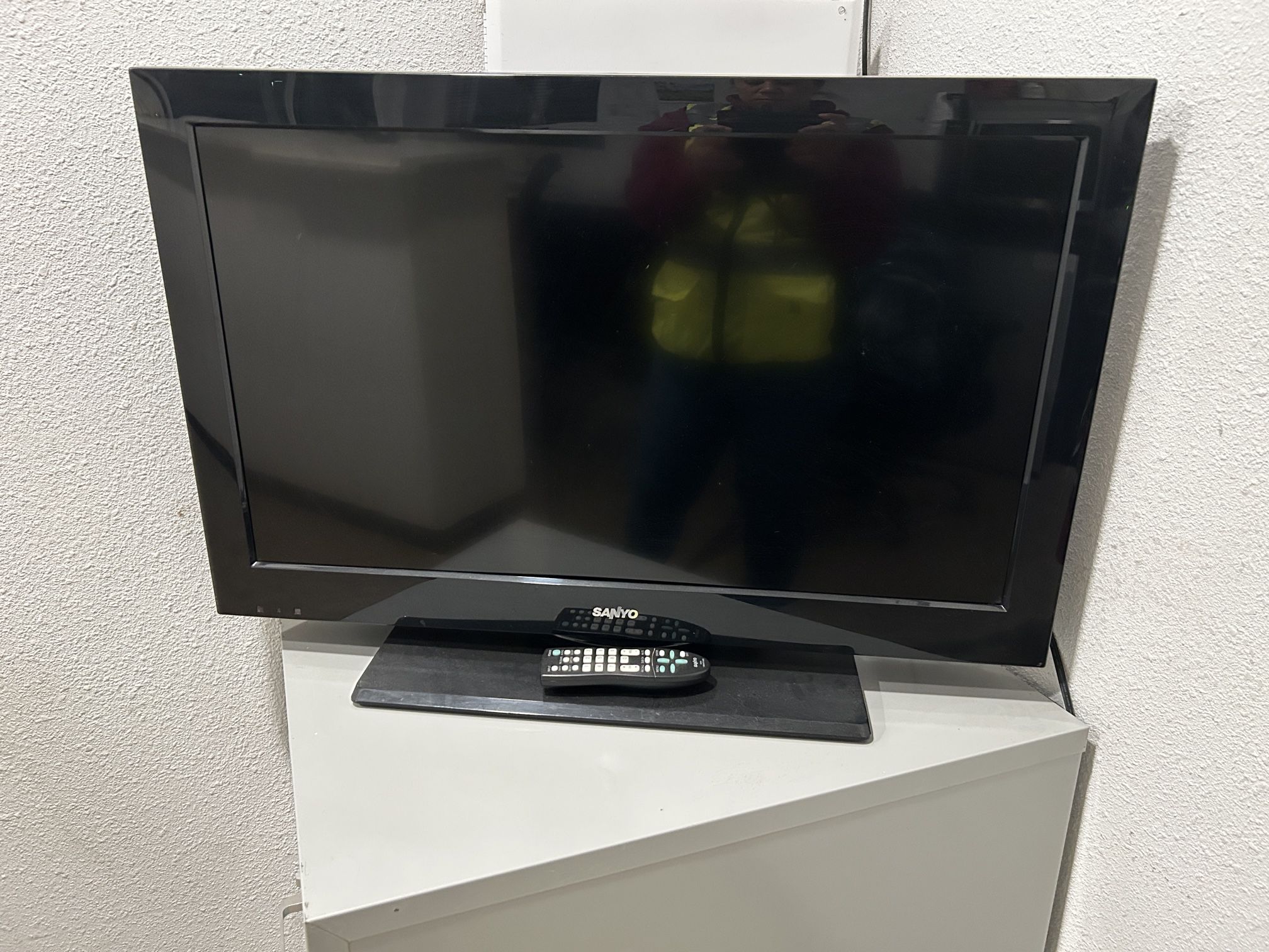 Sanyo 32 Inch Tv